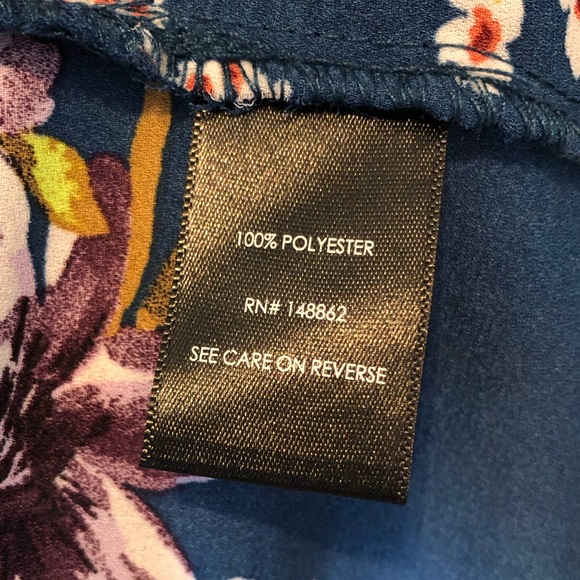 EUC Torrid Size 0 Tulip Sleeve Blouse - Picture 4 of 4